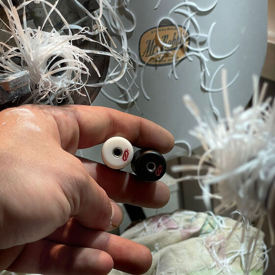 Flanx Hanger Blach or White by SignalWood Black ohne Kette