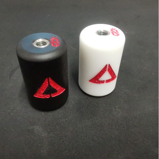 Flanx Hanger Blach or White by SignalWood White ohne Kette